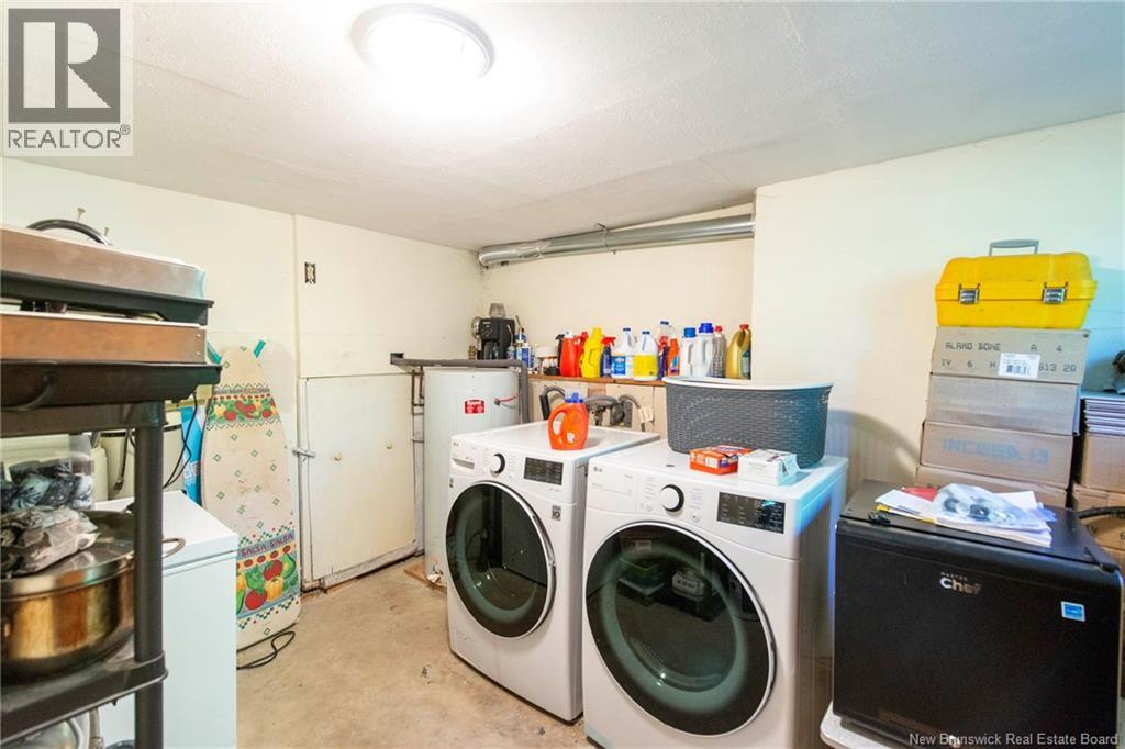 13 Iona Avenue - 24
