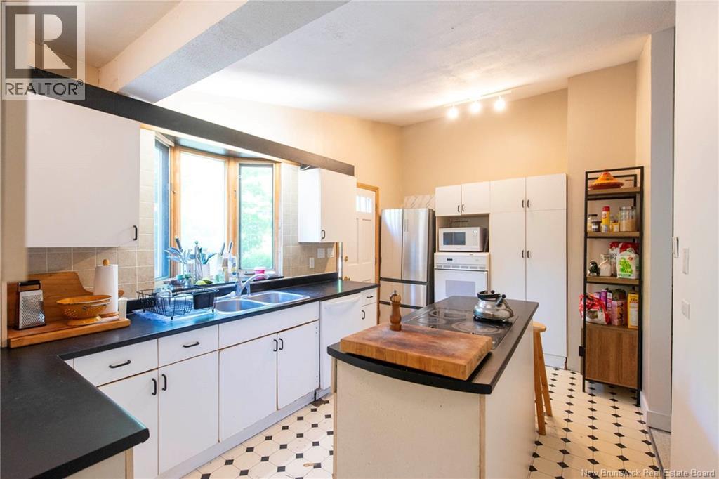 13 Iona Avenue - Image 8