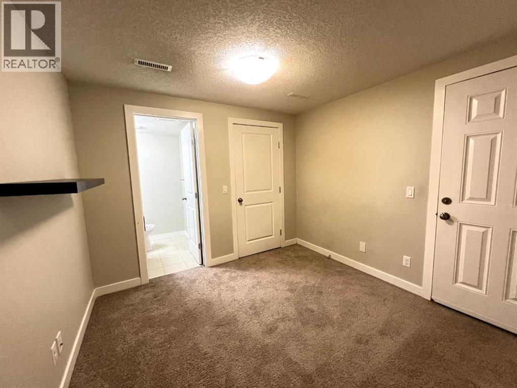 #2103 333 Taralake Way NE - 23