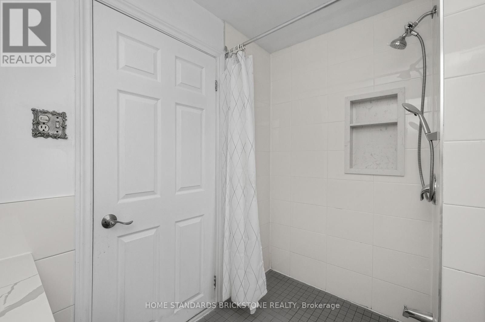 72 MOUNTAIN AVENUE N - 24