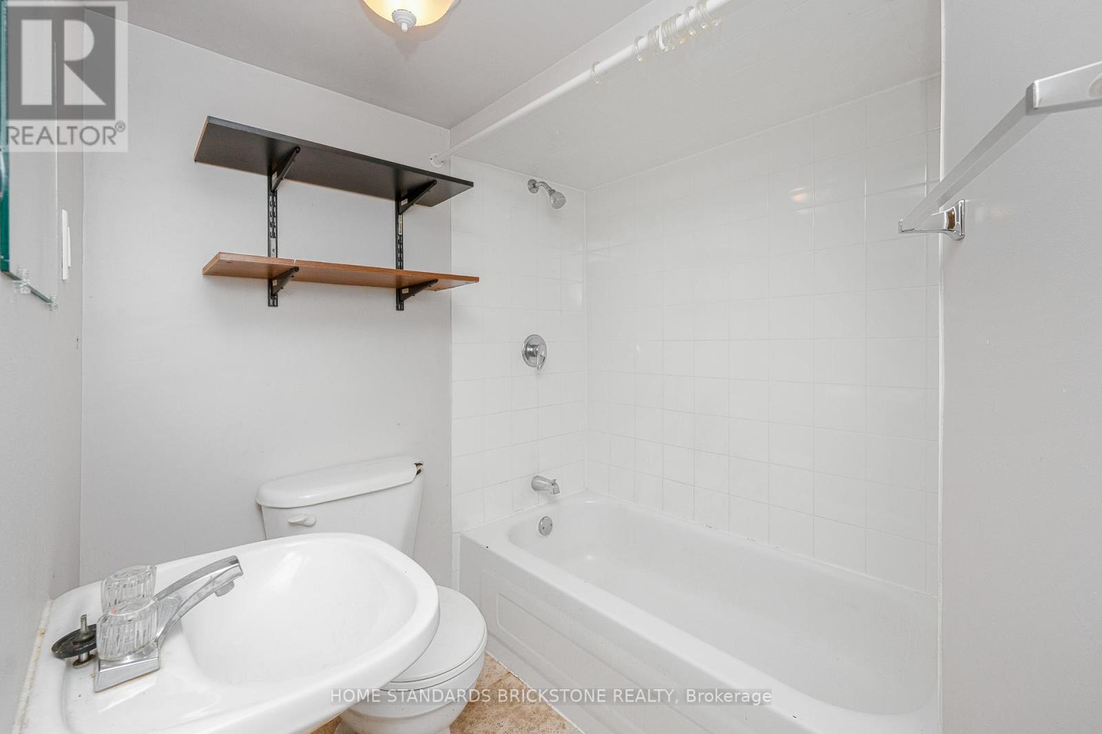 72 MOUNTAIN AVENUE N - 35