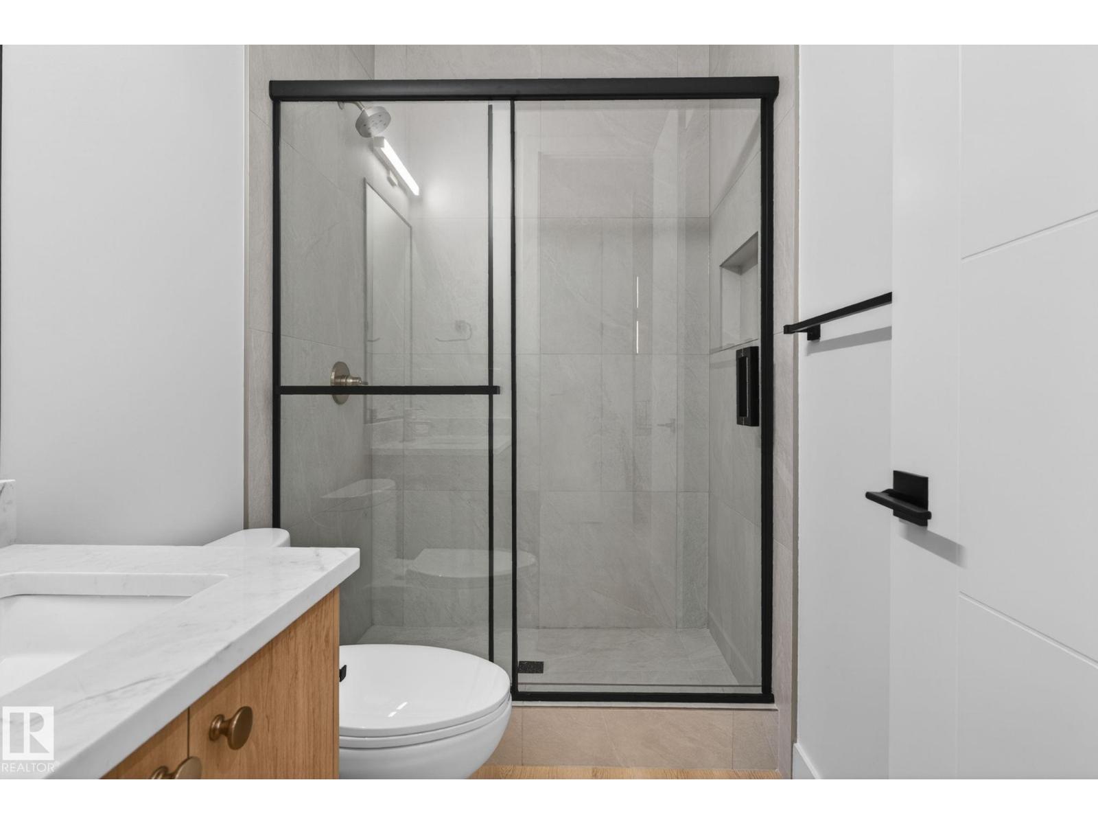 1707 47 ST SW - 48