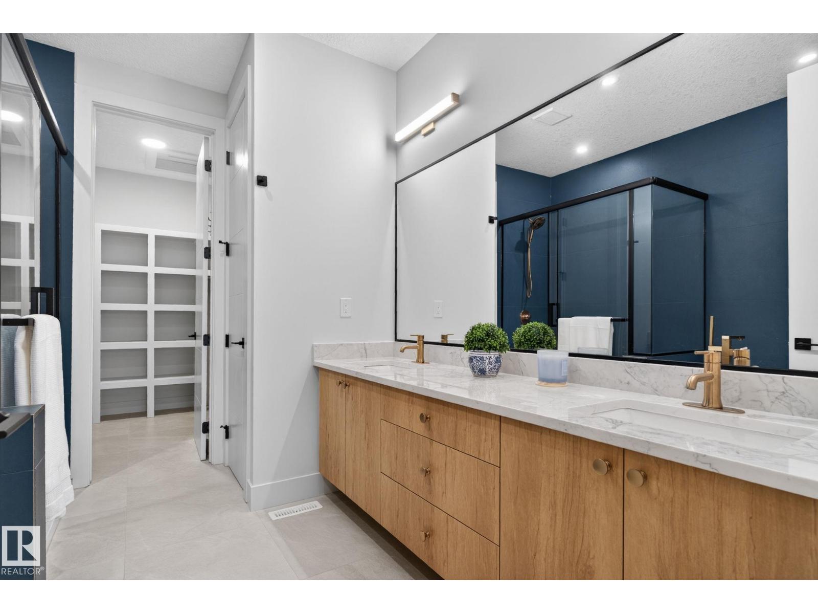 1707 47 ST SW - 41