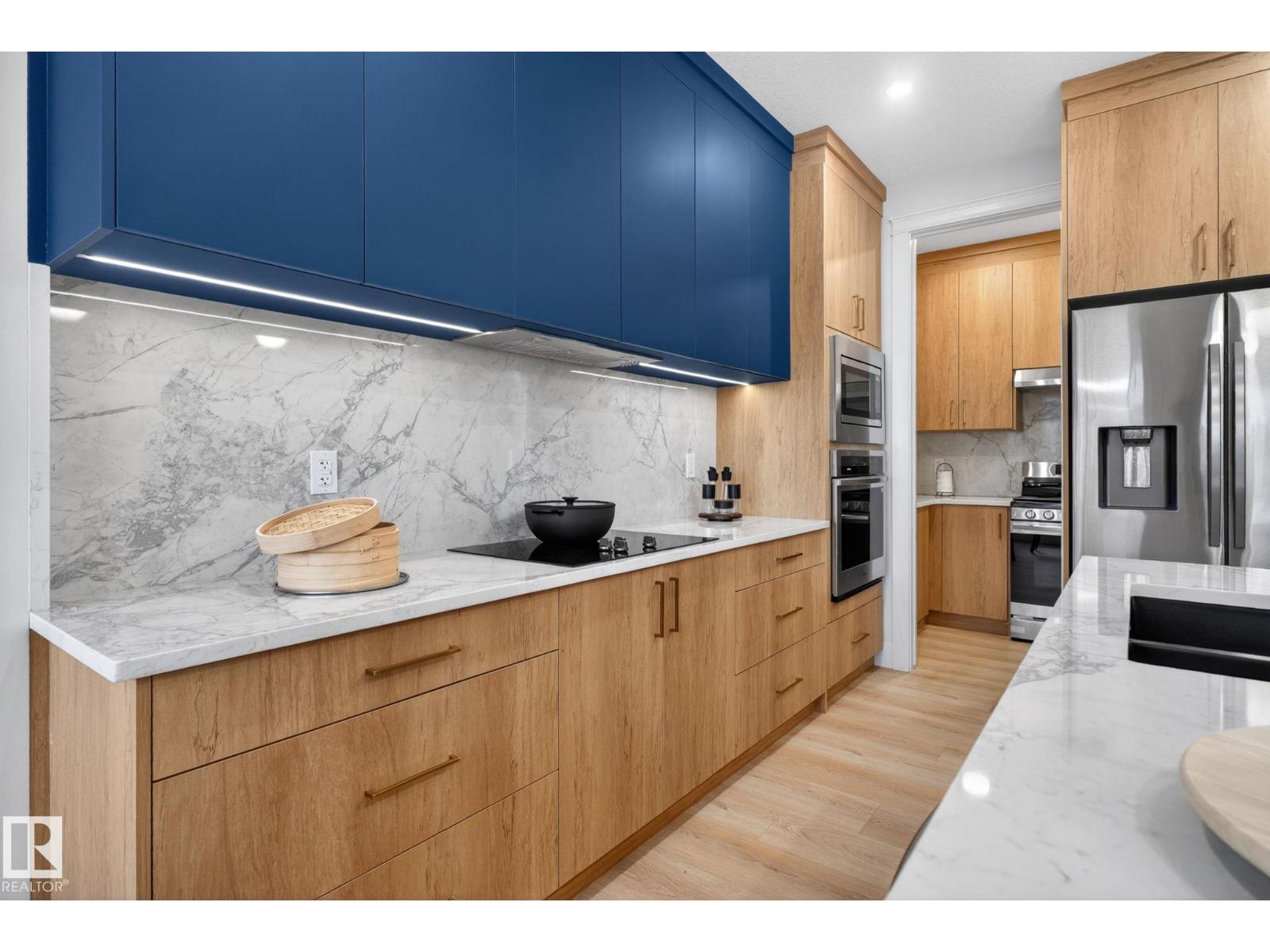1707 47 ST SW - 17