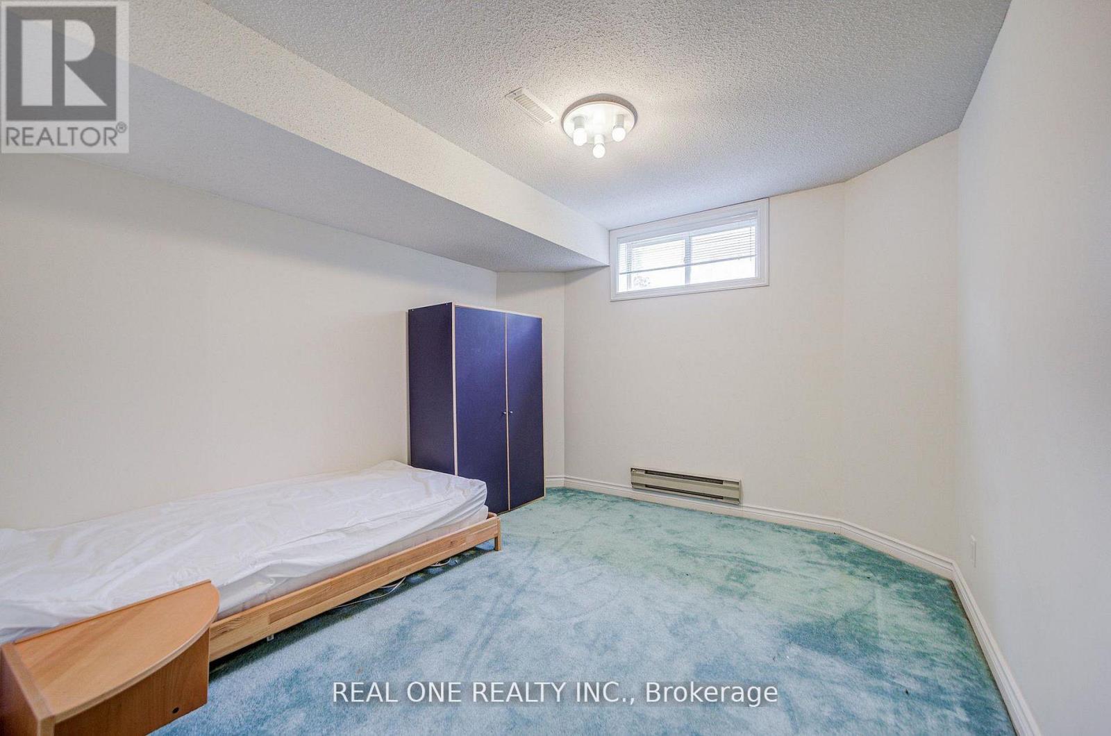 261 MCKEE AVENUE - 31