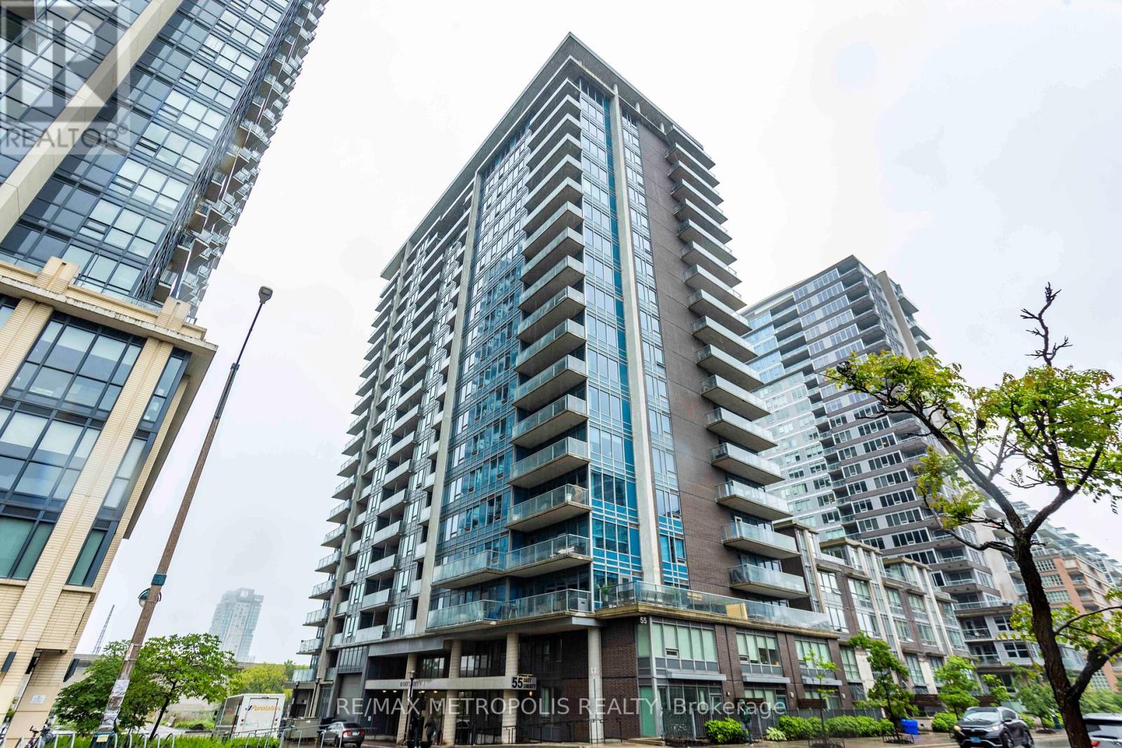 Listing photo of 507 - 55 EAST LIBERTY STREET