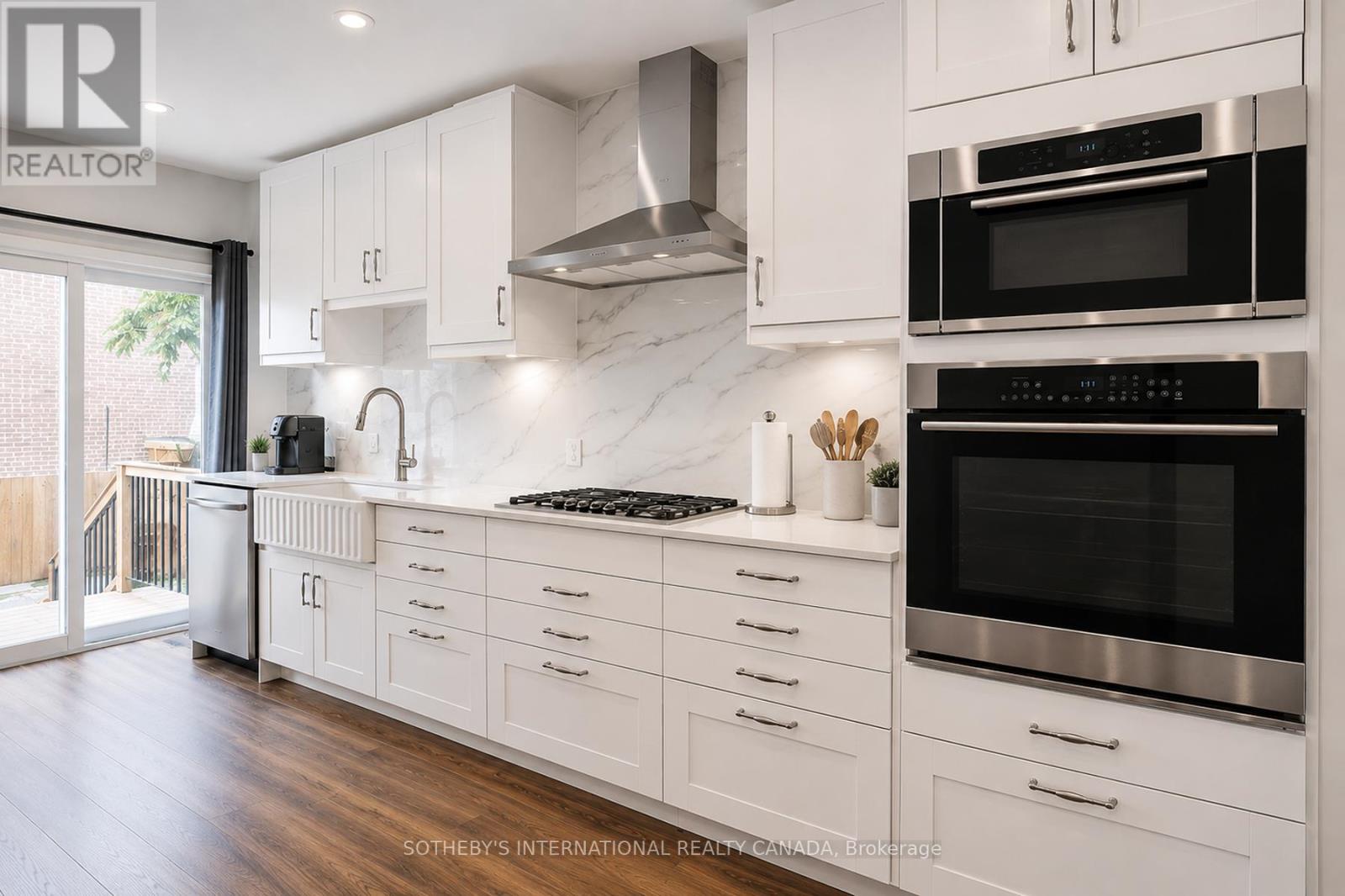 635 PAPE AVENUE - Image 6