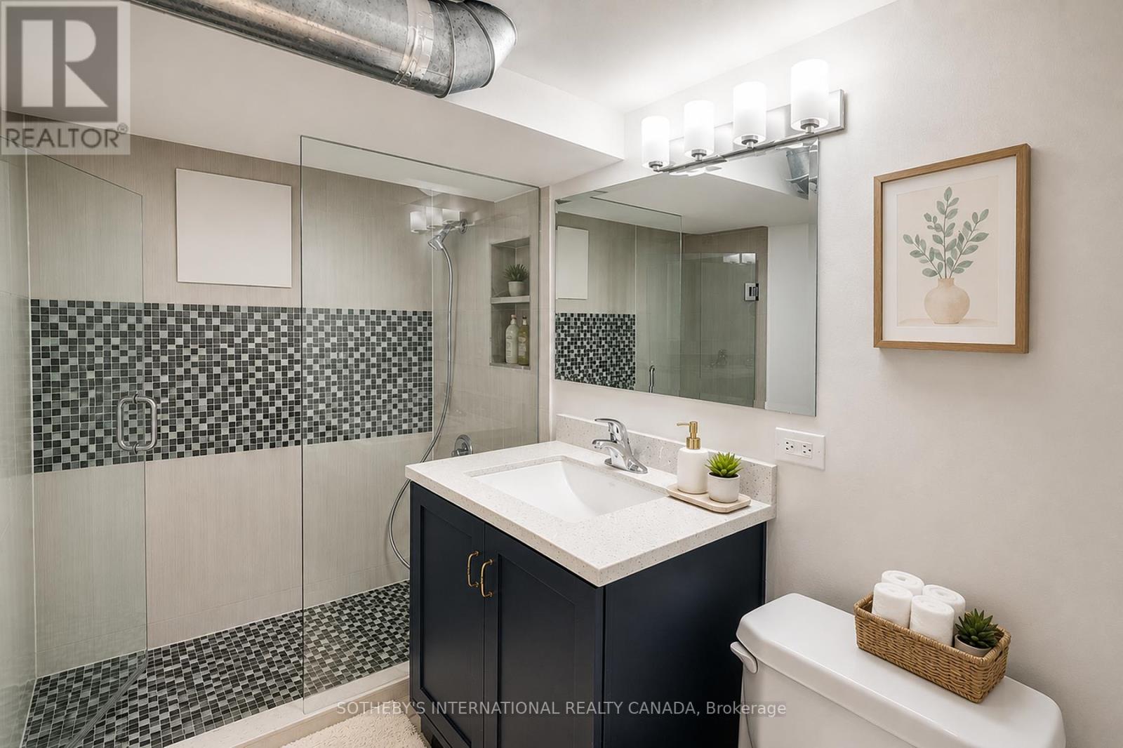 635 PAPE AVENUE - Image 9