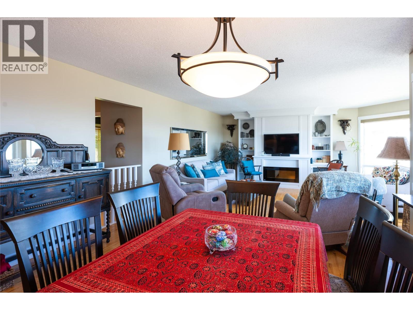 #32 2030 Van Horne Drive - 13