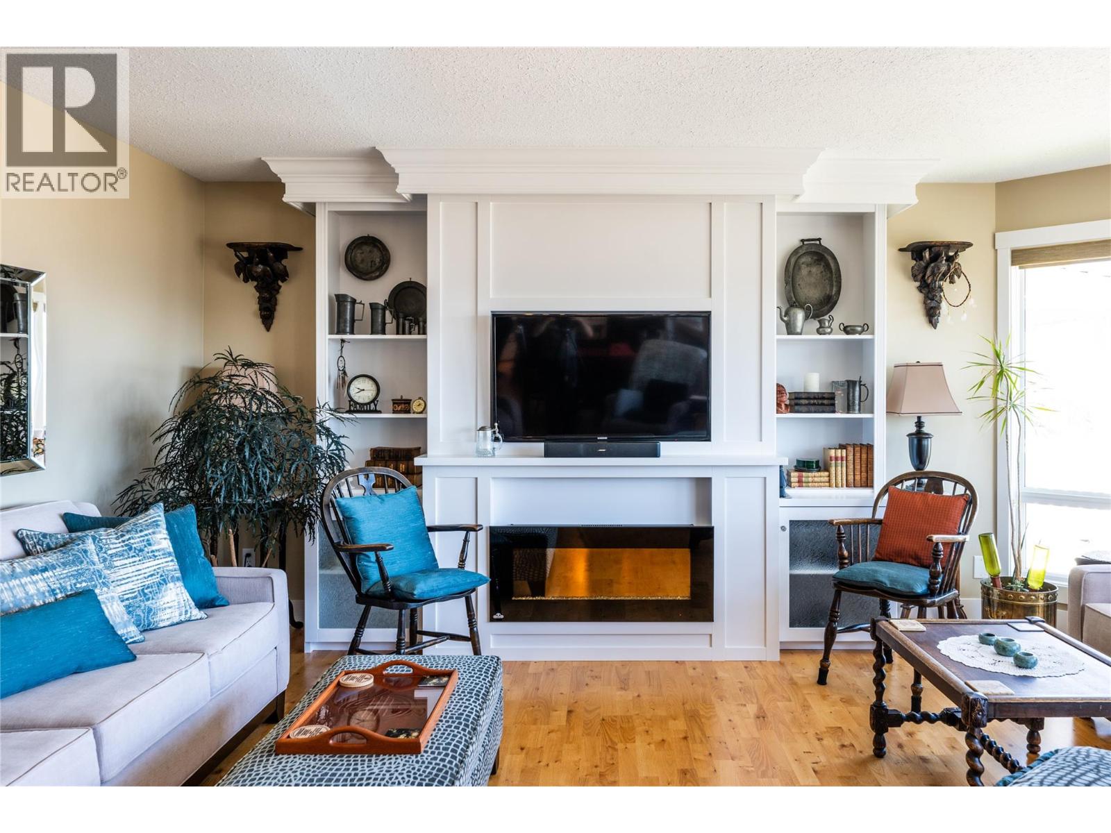 #32 2030 Van Horne Drive - 14