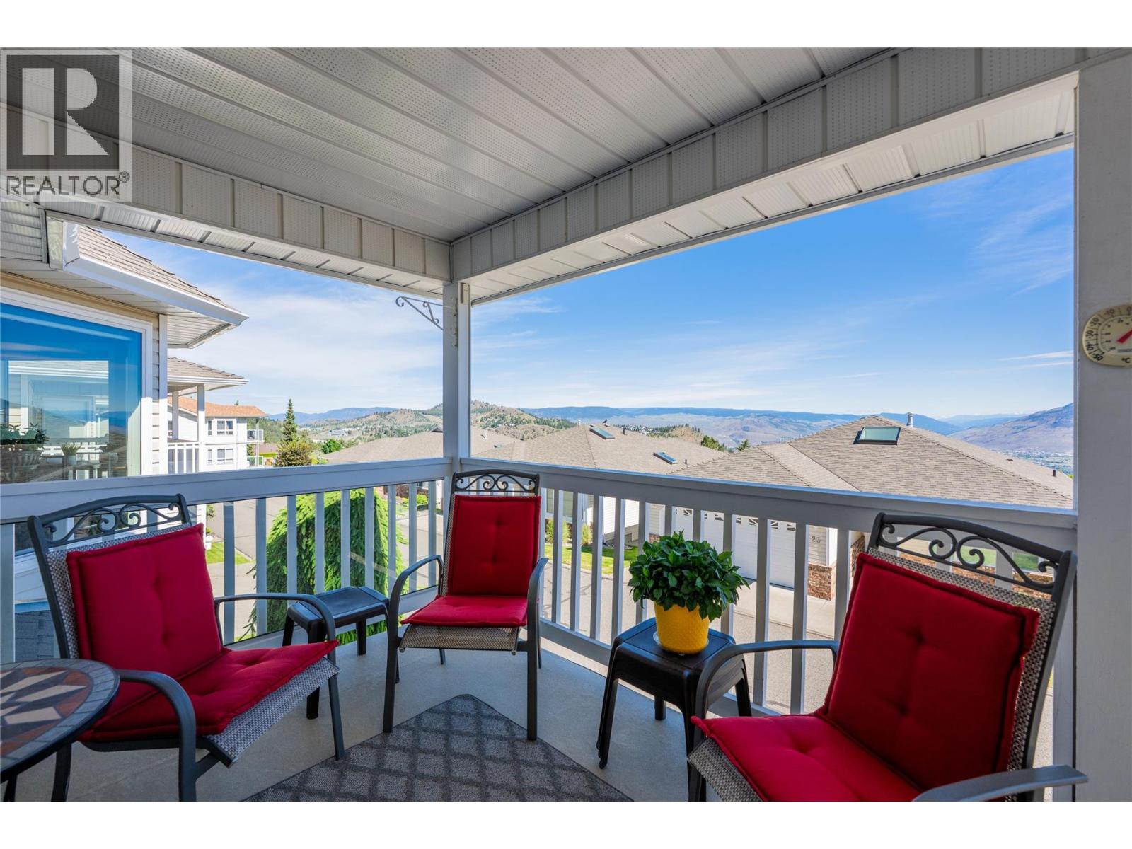 #32 2030 Van Horne Drive - 33