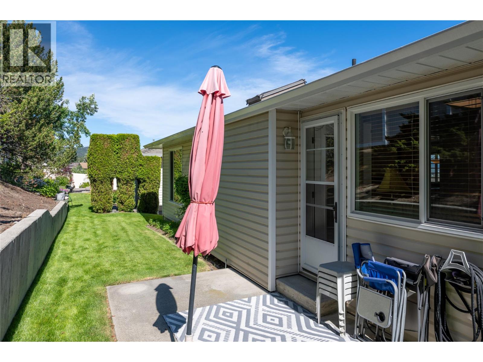 #32 2030 Van Horne Drive - 38