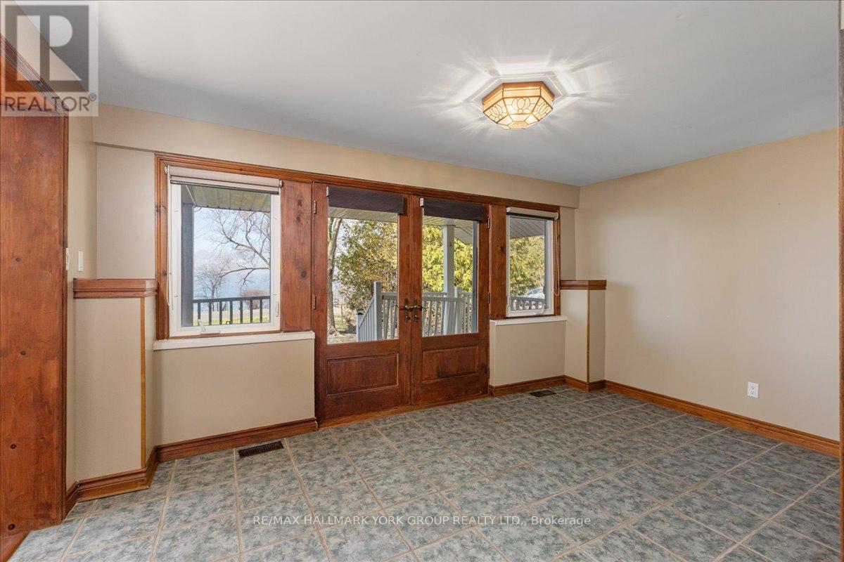 181 LAKE DRIVE N - 18