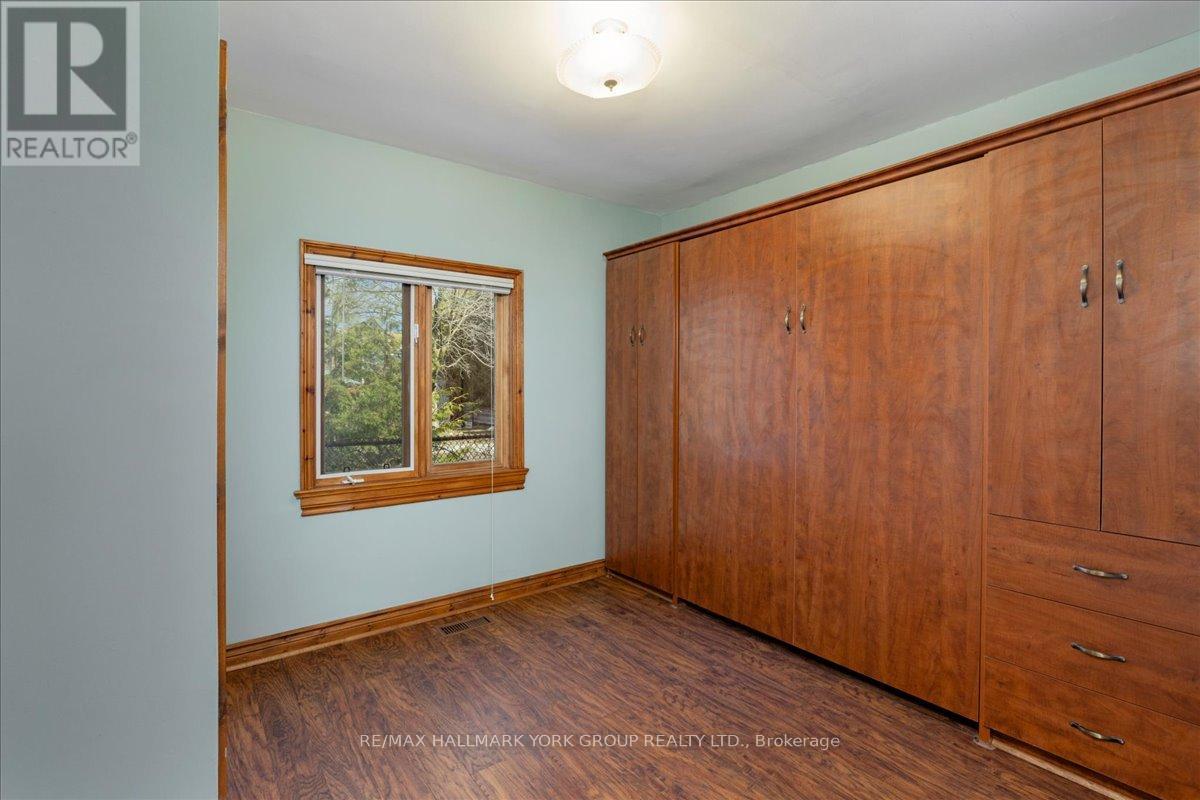 181 LAKE DRIVE N - 23
