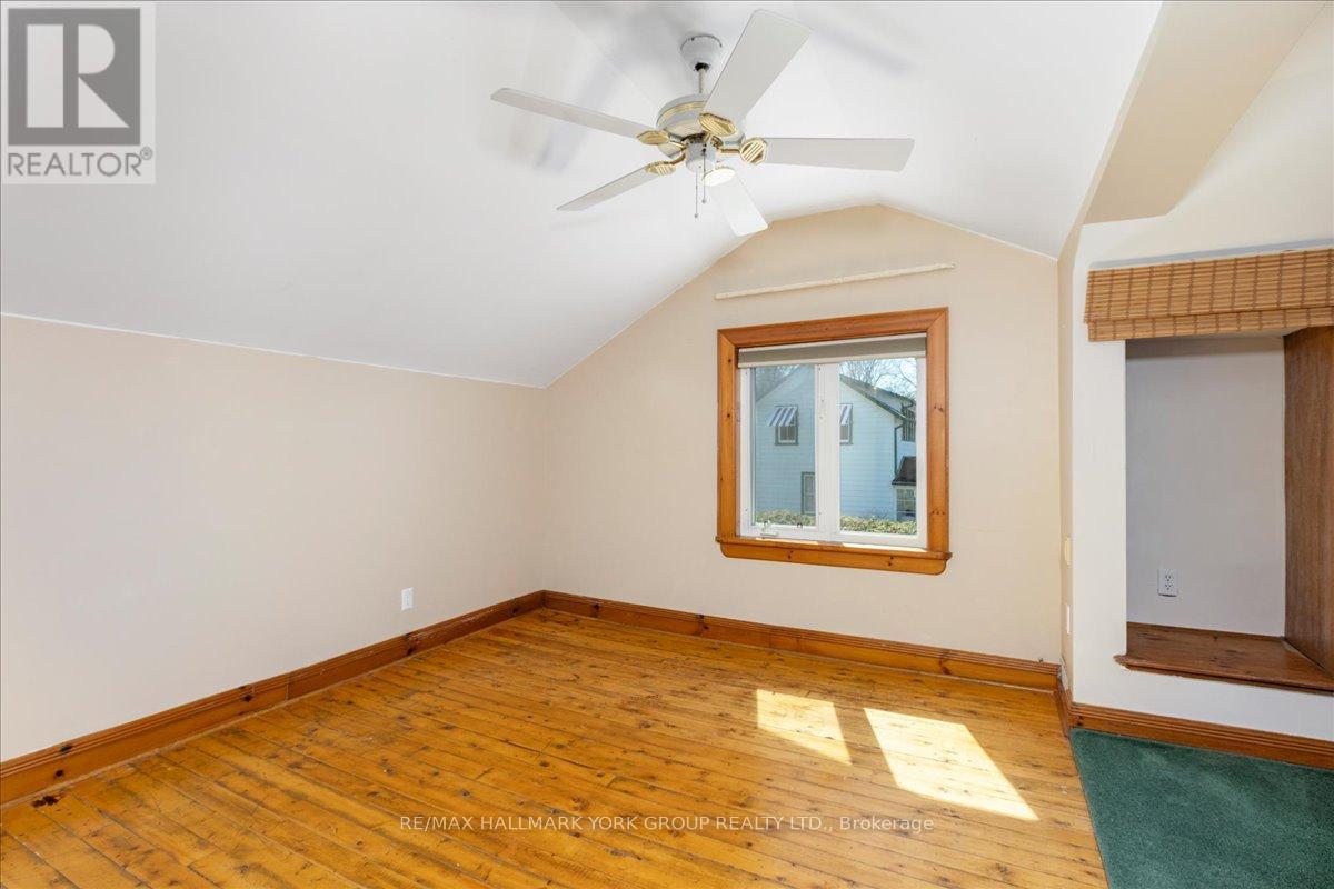 181 LAKE DRIVE N - 29