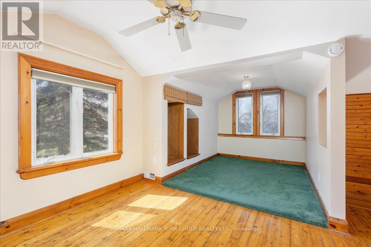 181 LAKE DRIVE N - 30