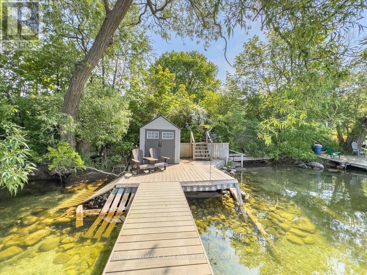 181 LAKE DRIVE N - 33