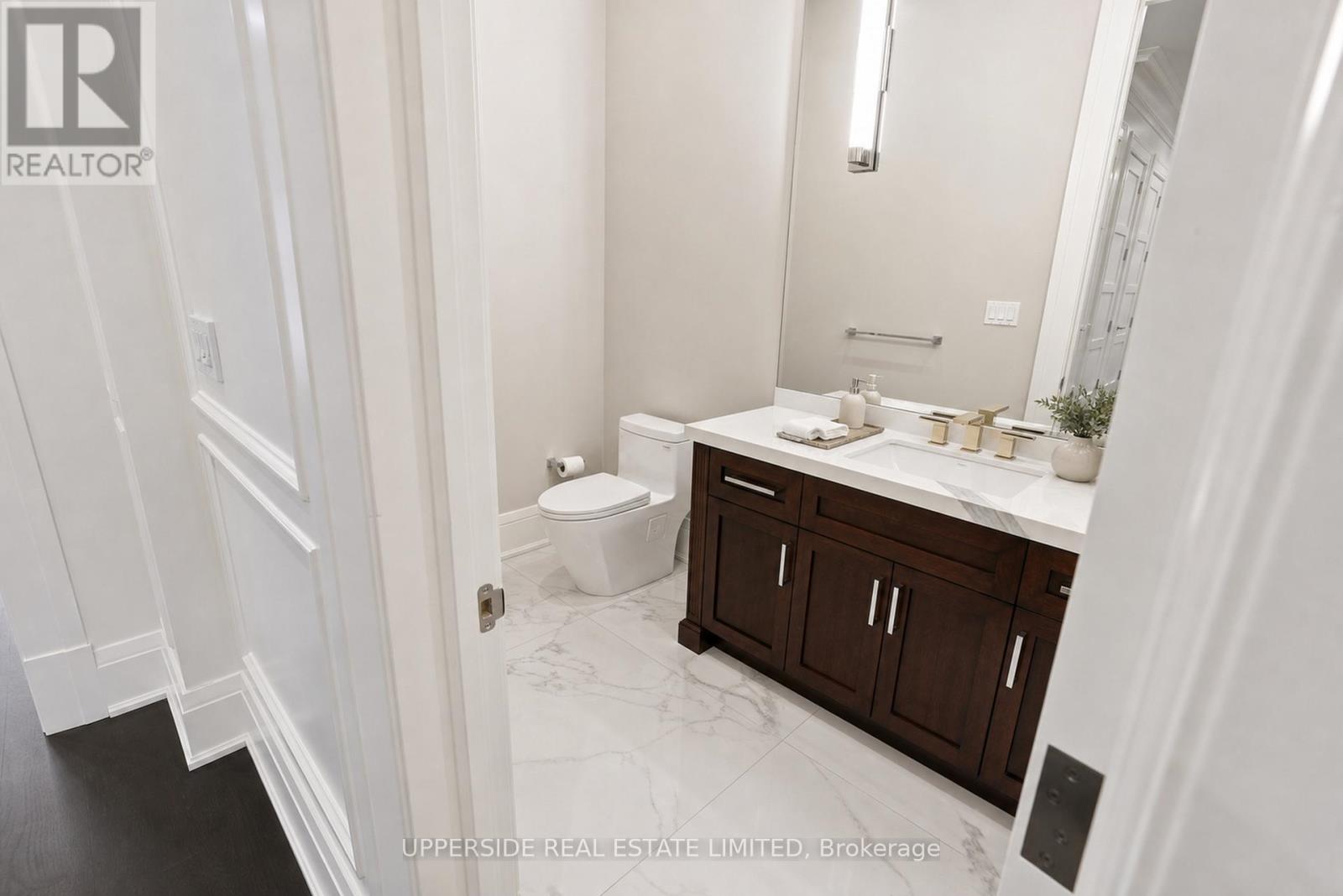 28 THORNRIDGE DRIVE - 11