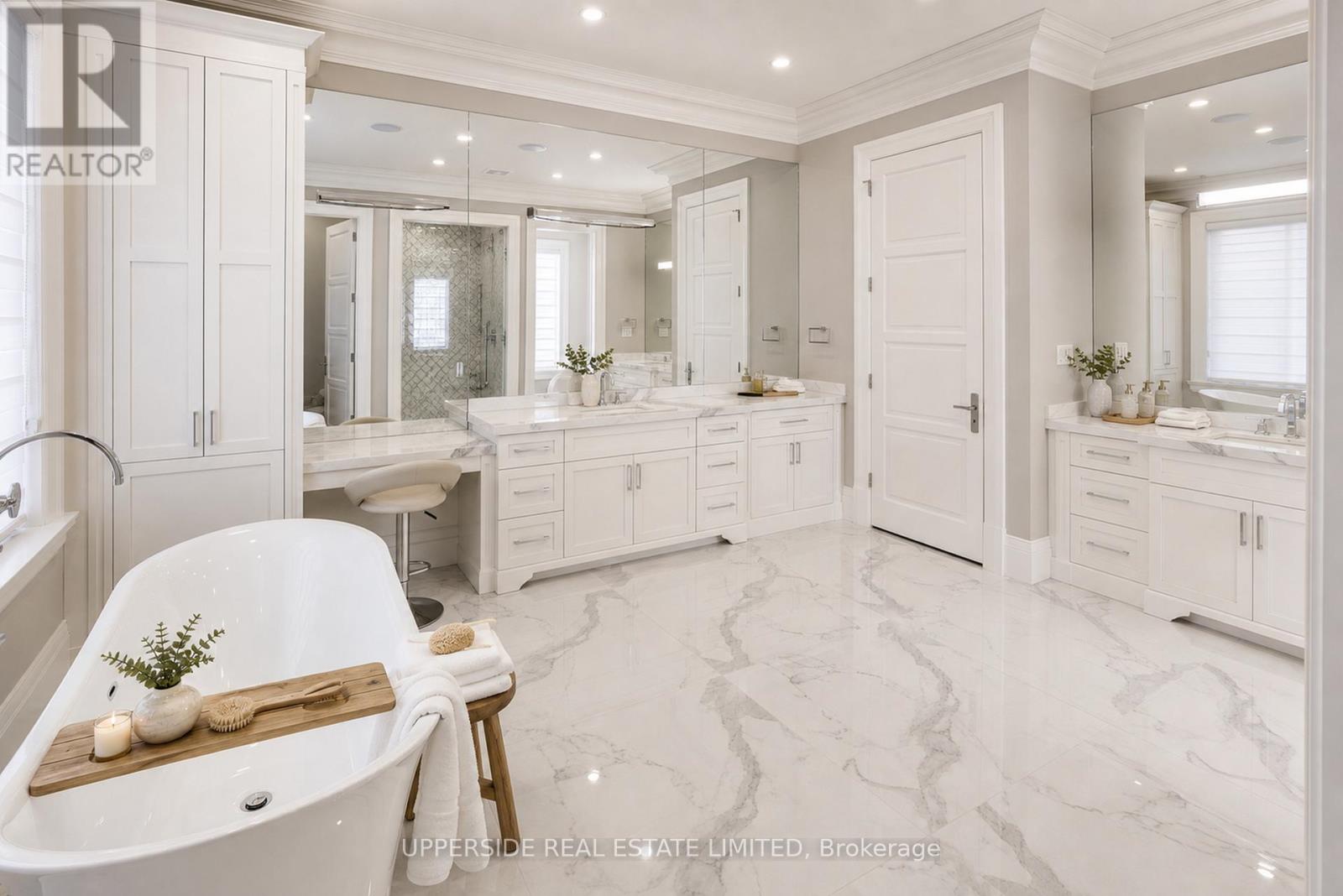 28 THORNRIDGE DRIVE - 17