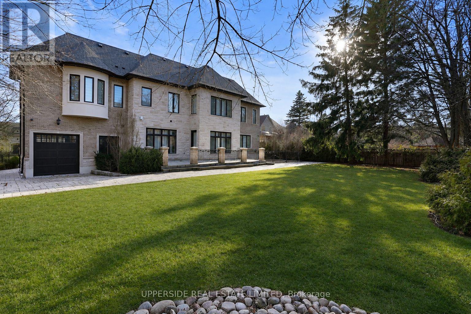 28 THORNRIDGE DRIVE - 28