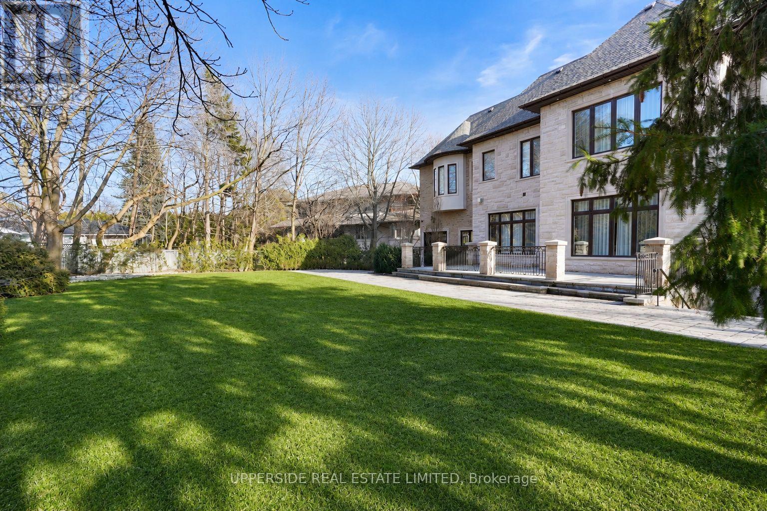 28 THORNRIDGE DRIVE - 29