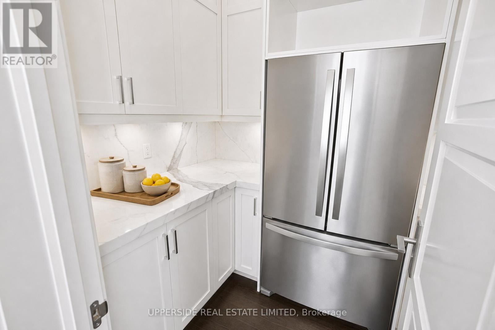 28 THORNRIDGE DRIVE - 4