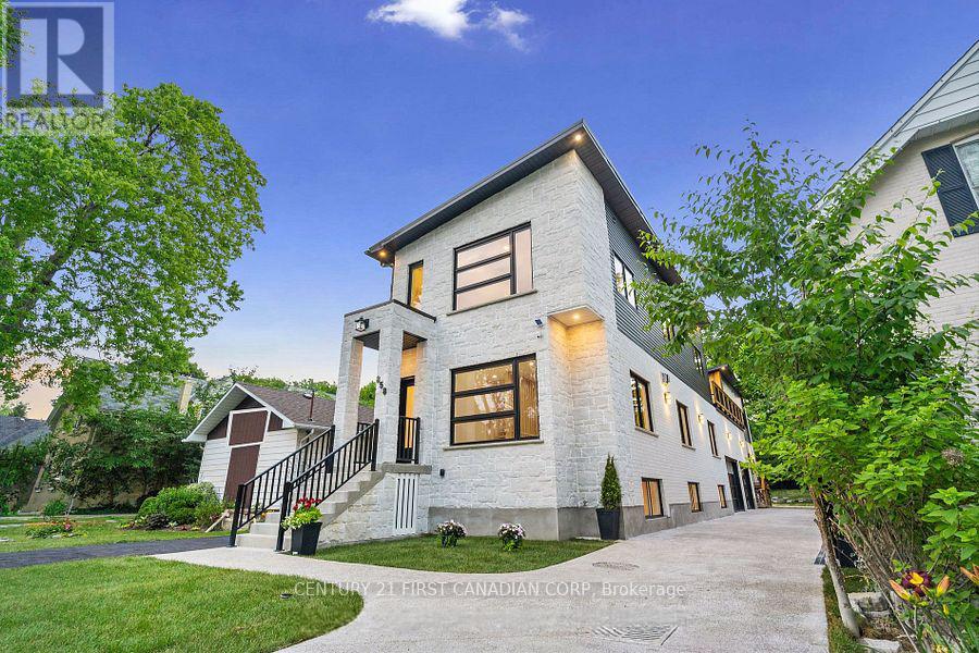 858 WILLIAM STREET - 2