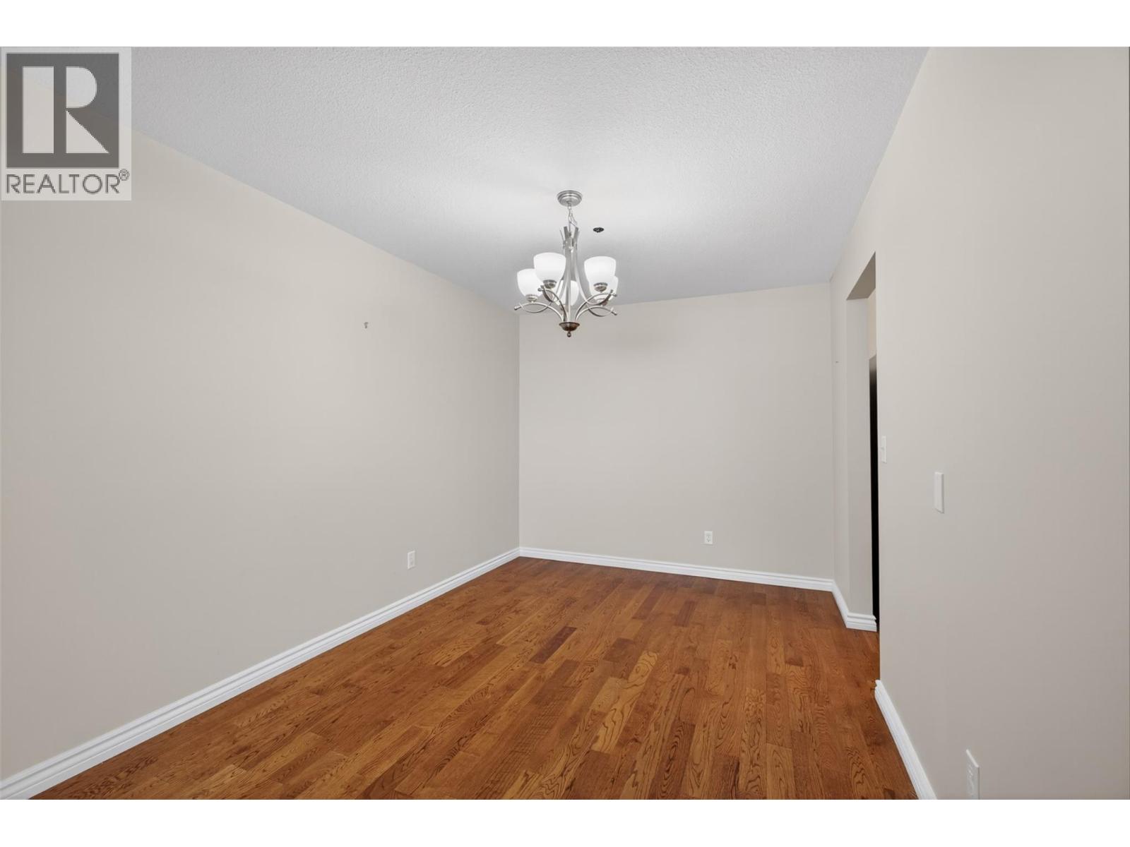 #206 1045 Sutherland Avenue - 14