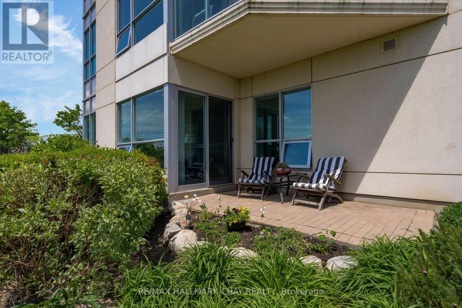 6 Toronto St #307 CONDO with Terrace/not a balcony