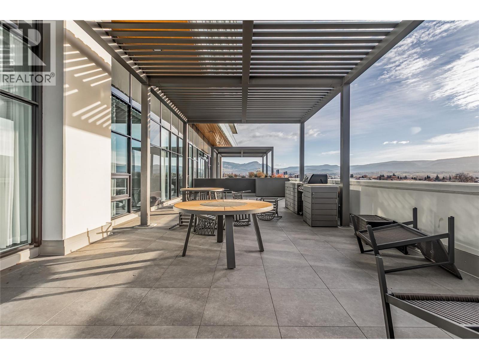 #808 238 Leon Avenue - 41