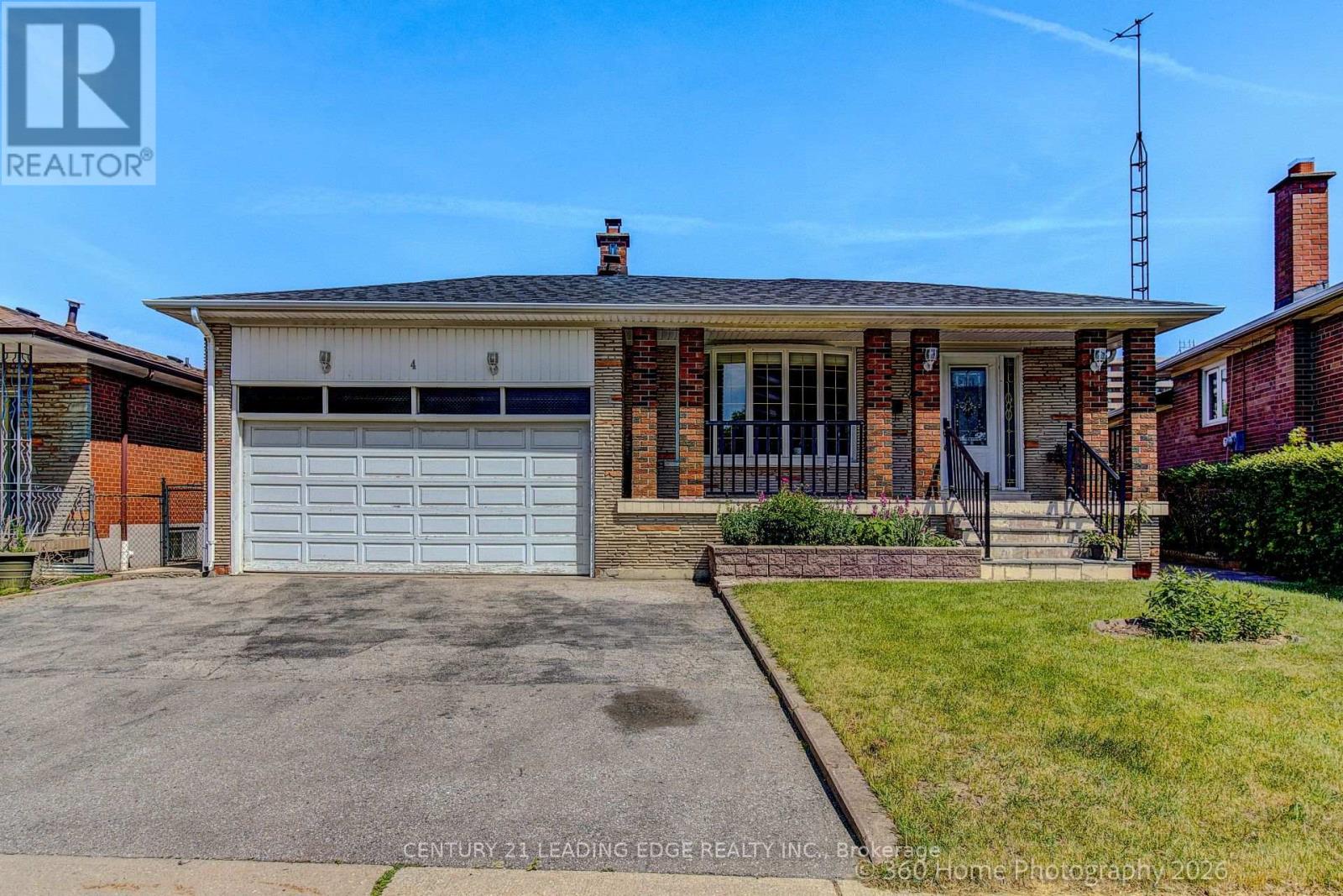 Listing photo of 4 BLACKSMITH CRESCENT