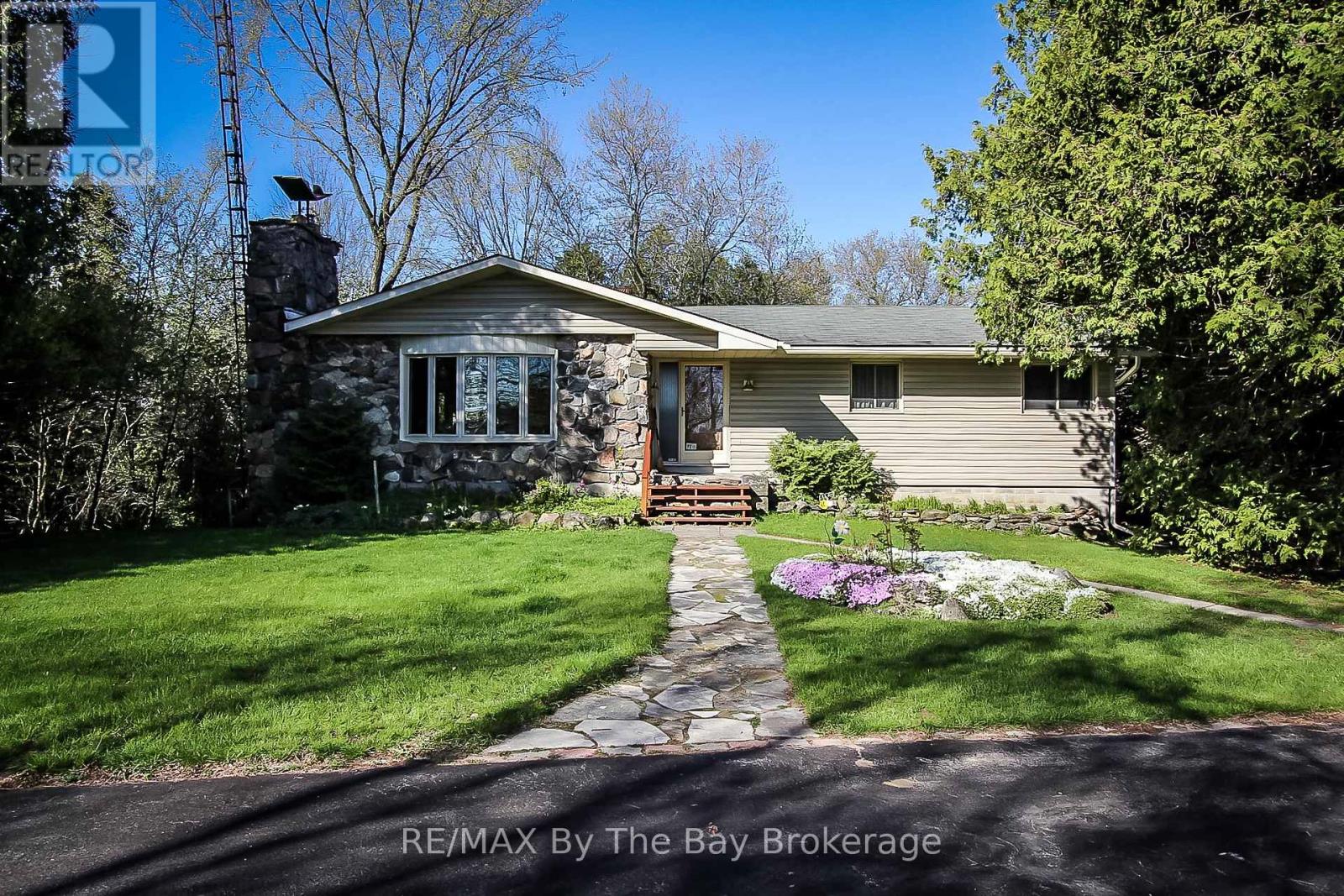 630 SUNNIDALE ROAD S - 1