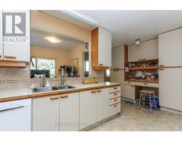 Family room - 630 Sunnidale Road S, Wasaga Beach, ON L9Z1J7 Photo 13