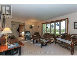 Kitchen - 630 Sunnidale Road S, Wasaga Beach, ON L9Z1J7 Photo 7