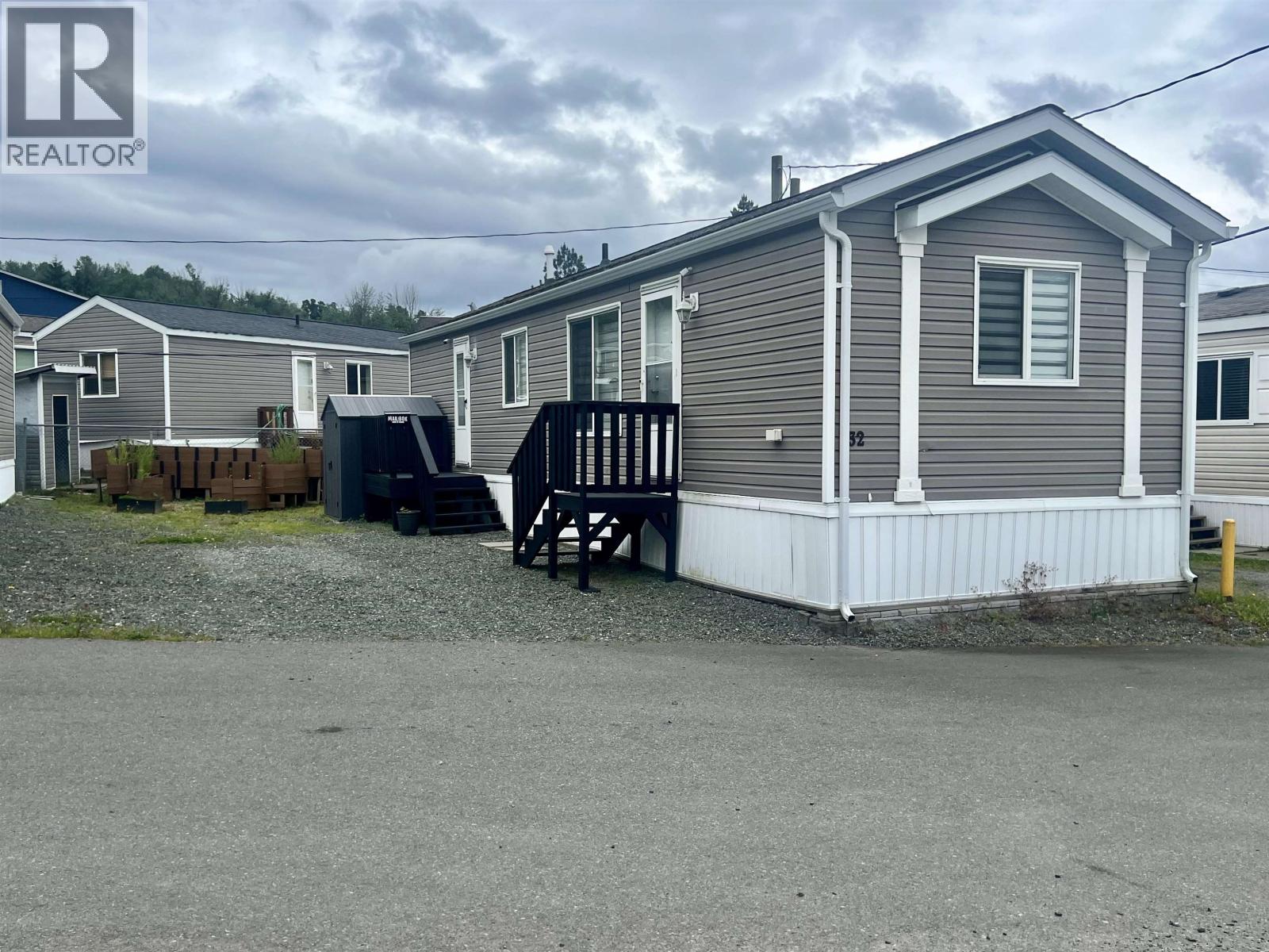 #32 3614 KALUM STREET - 1