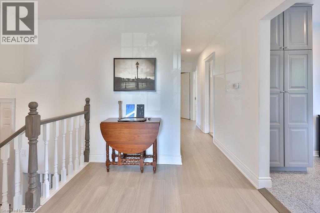 11 LYNWOOD Drive - 15