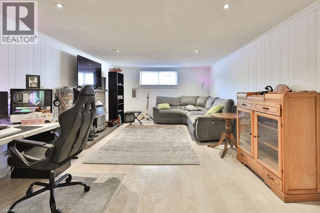 11 LYNWOOD Drive - Image 20