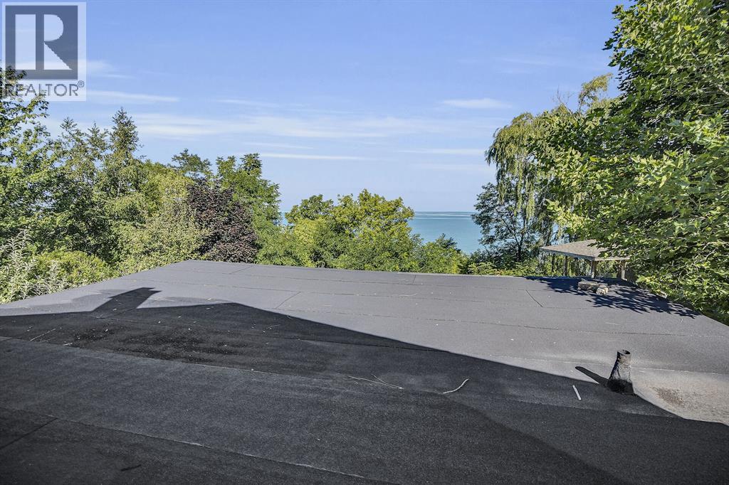 3692 BEVERLY GLEN ... - 30