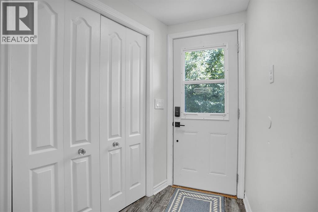3692 BEVERLY GLEN ... - 4