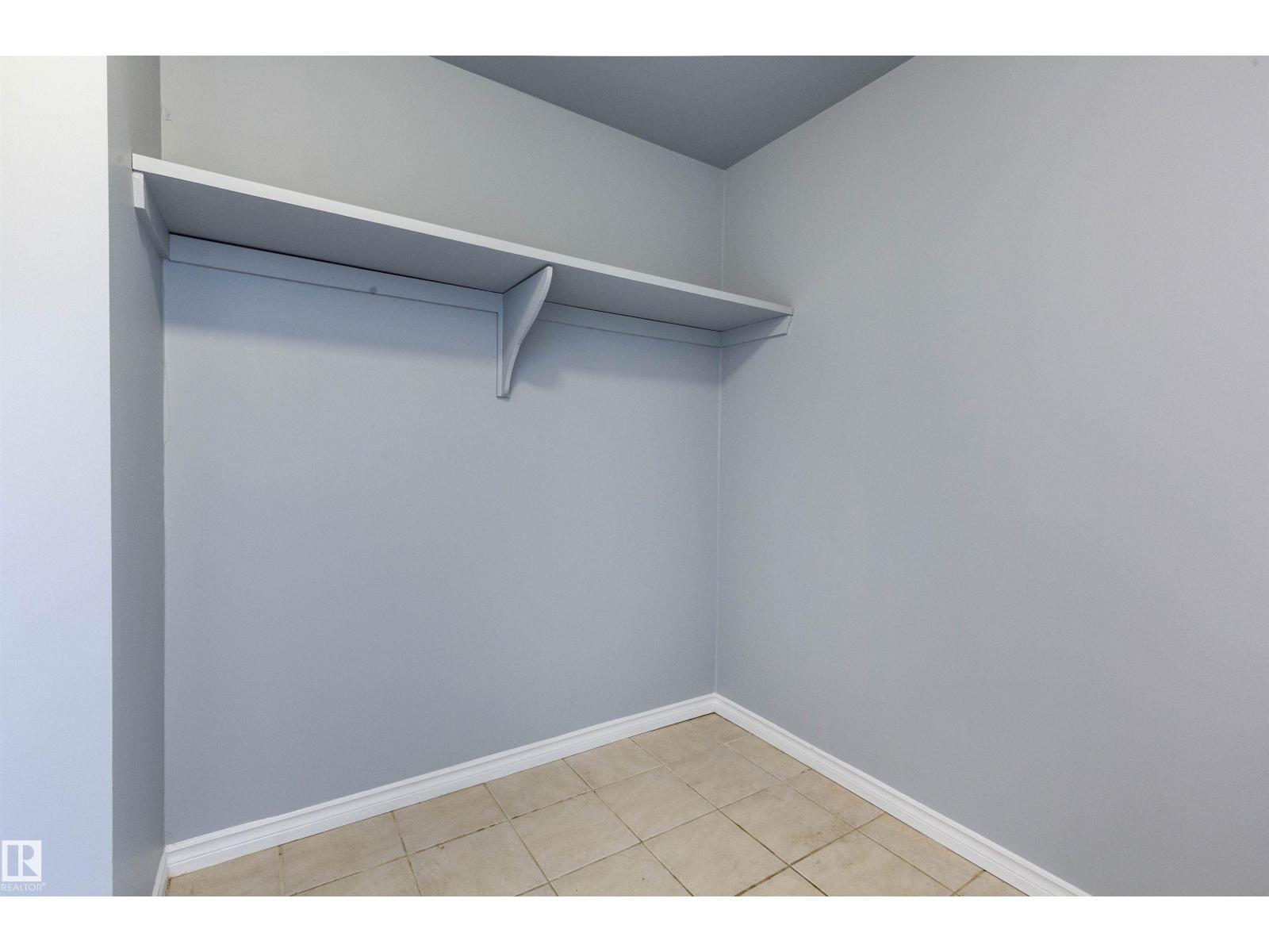 #202 10740 105 ST NW - 5