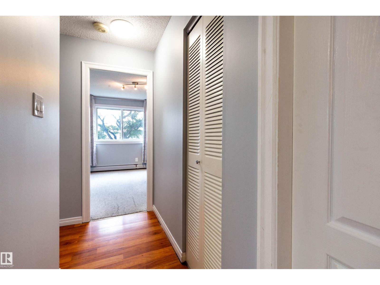#202 10740 105 ST NW - 6