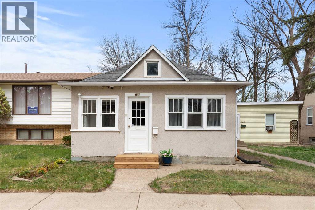 946 Queen Street SE, Medicine Hat, Alberta, T1A1A8
