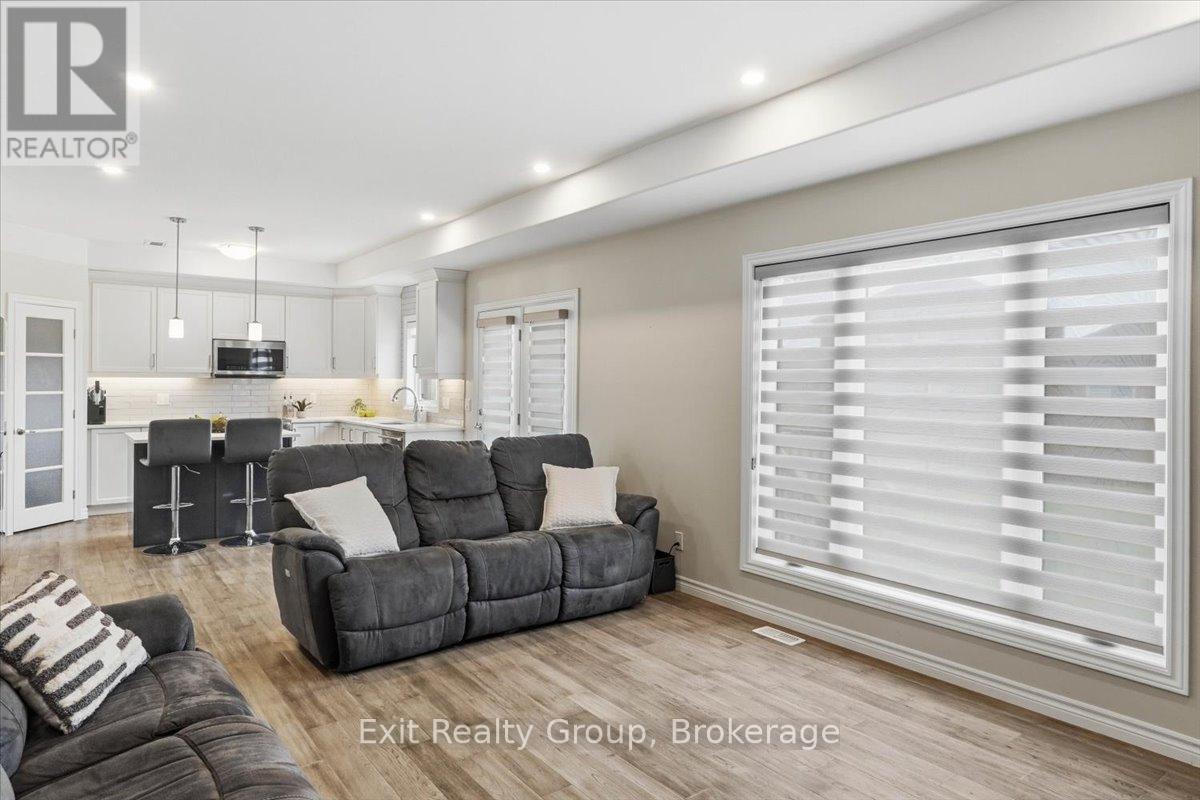 55 STONECREST BOULEVARD - 19
