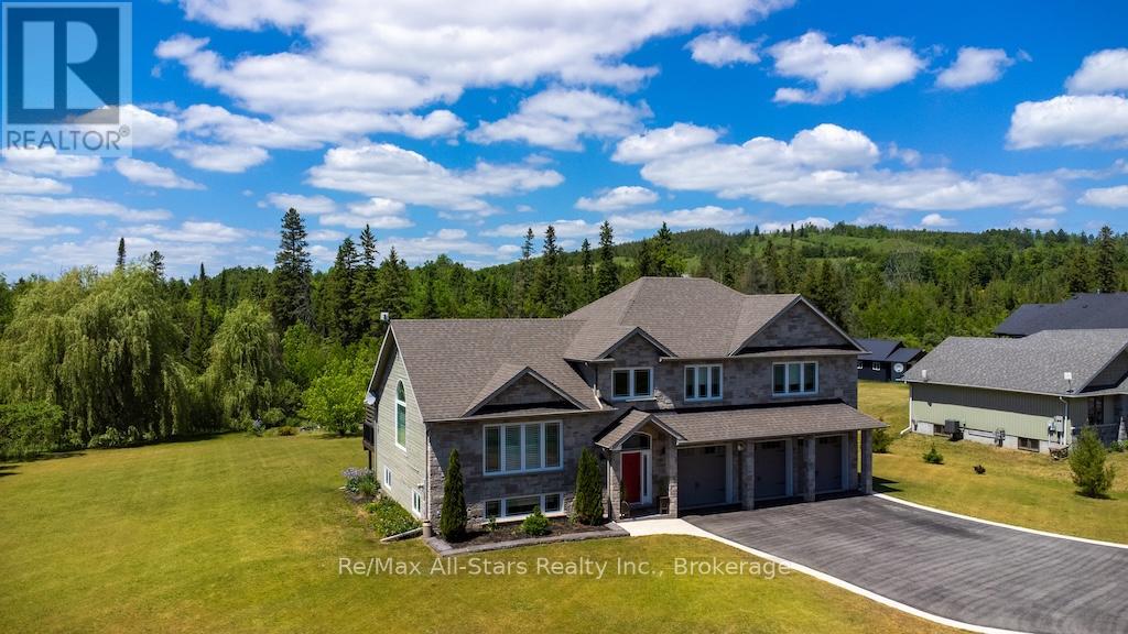 15 RUSTLEWOOD AVENUE - 48