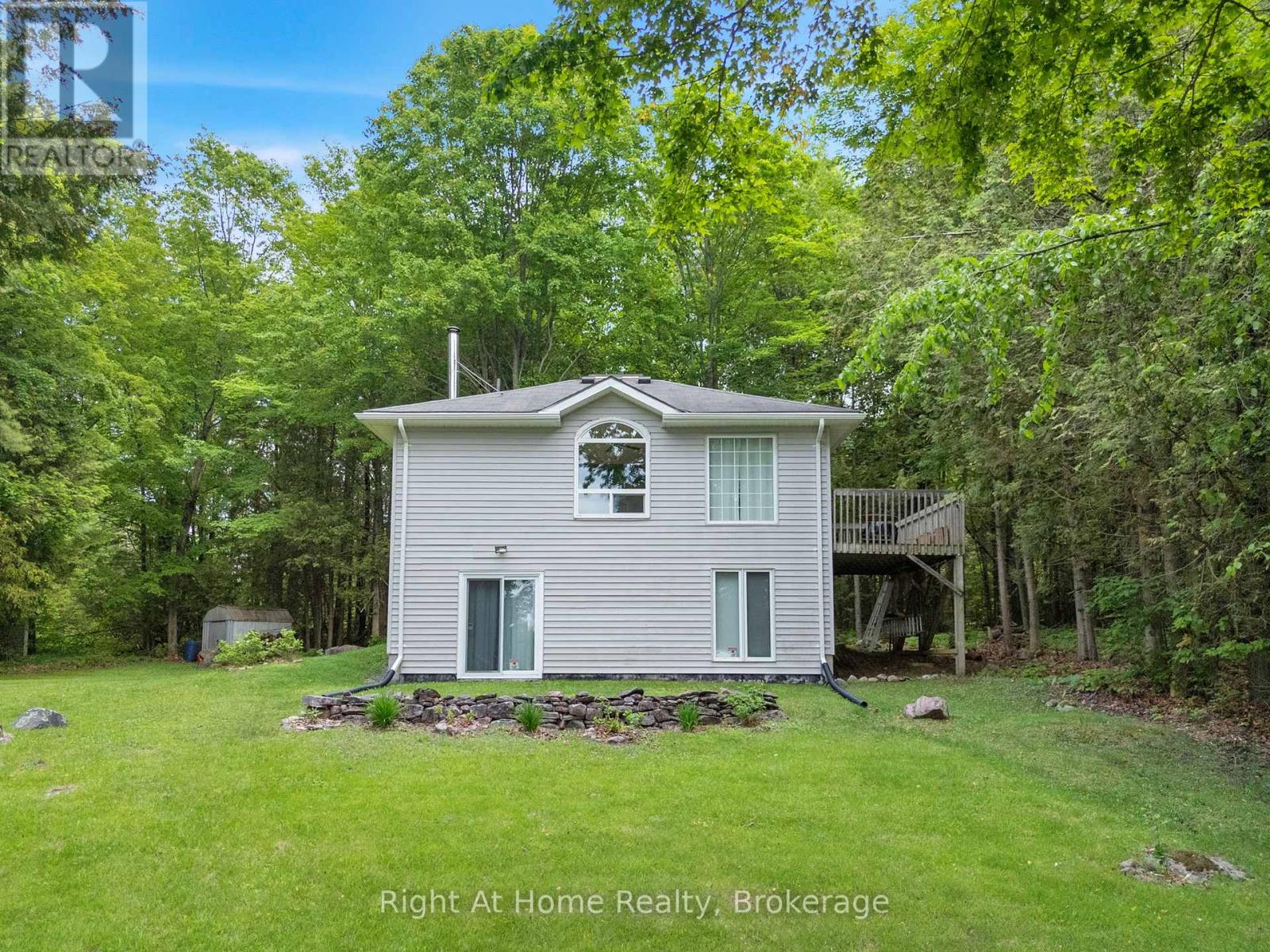 74 TALBOT ROAD - 14