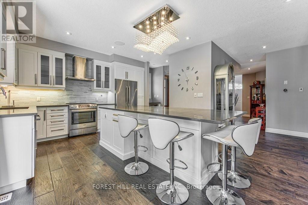 158 EAGLECREST STREET - 15