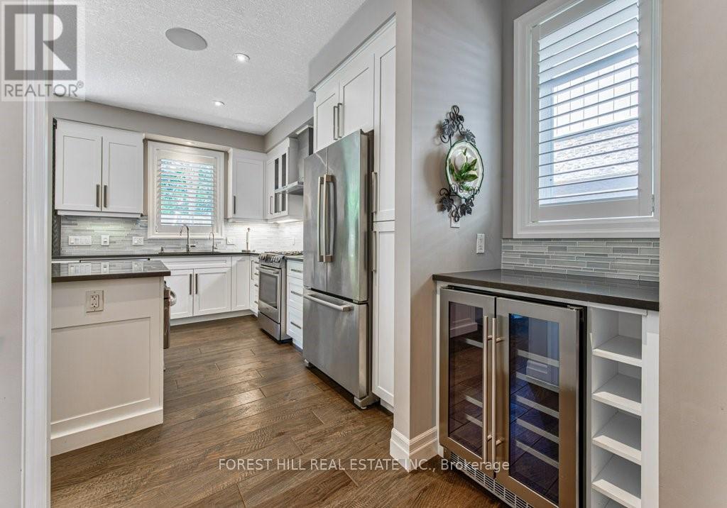 158 EAGLECREST STREET - 20