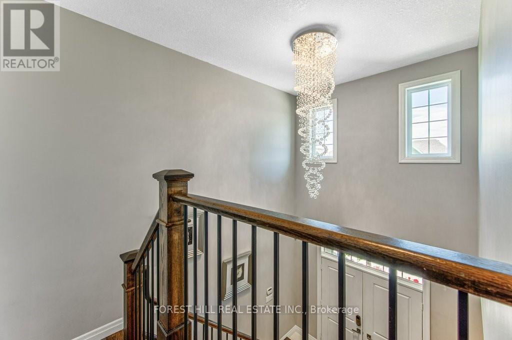 158 EAGLECREST STREET - 21