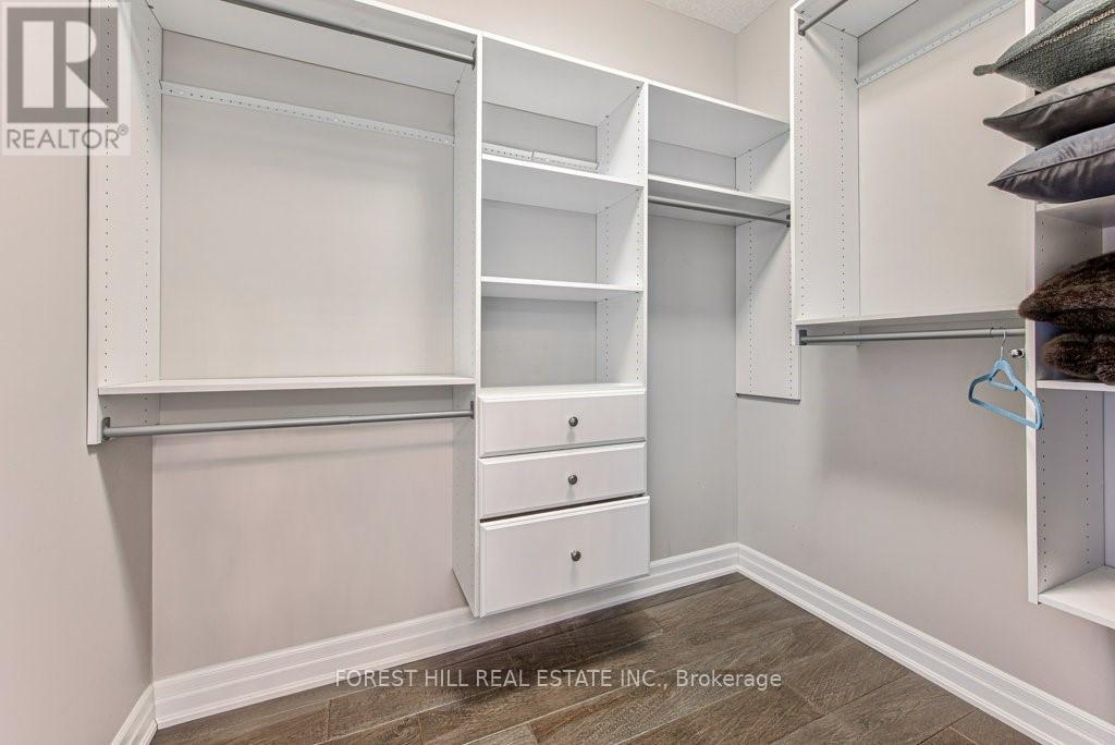 158 EAGLECREST STREET - 29