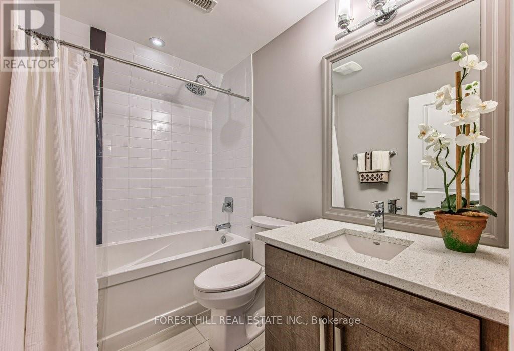 158 EAGLECREST STREET - 40